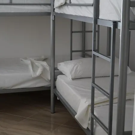 Hostel Tradita Tironse Tirana