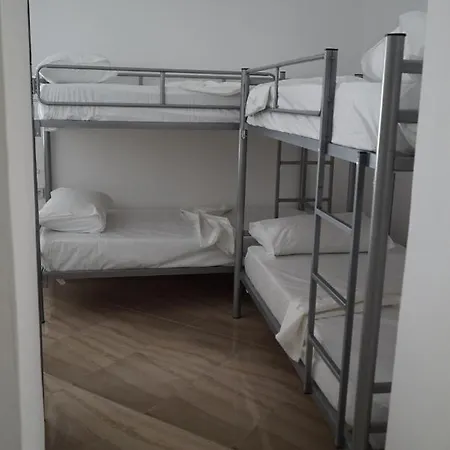 Hostel Tradita Tironse Tirana